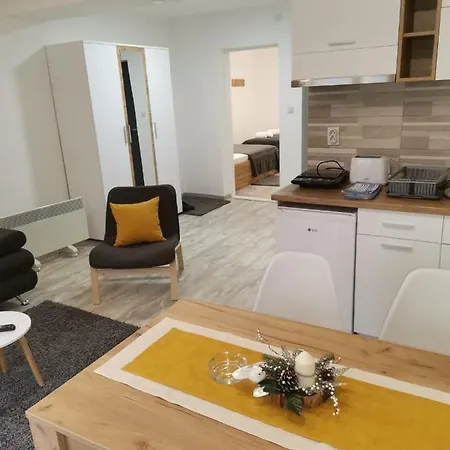 Vrh Apartman Crni Vrh