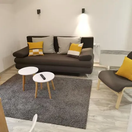 Vrh Apartment Crni Vrh