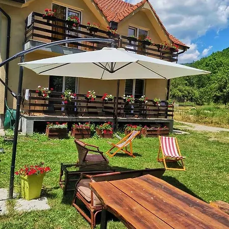 Apartment Vrh Crni Vrh