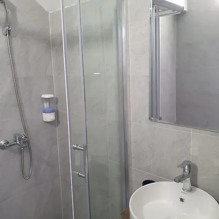 Apartment Vrh Crni Vrh