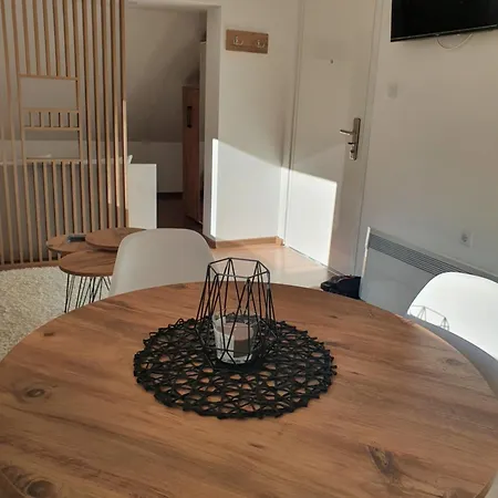 Vrh Apartment *